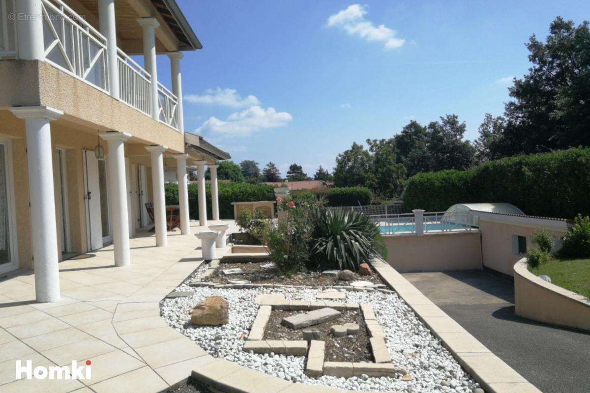 Maison à L'ISLE-D'ABEAU