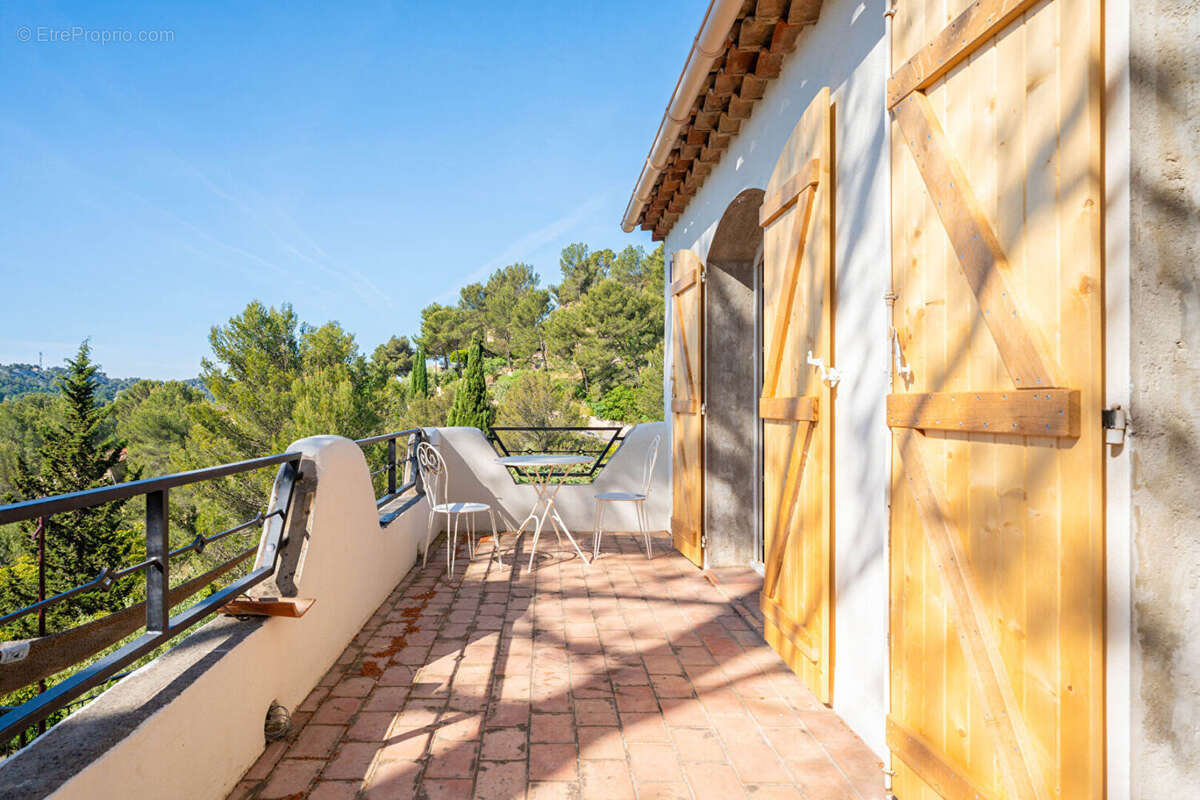 Maison à CARNOUX-EN-PROVENCE