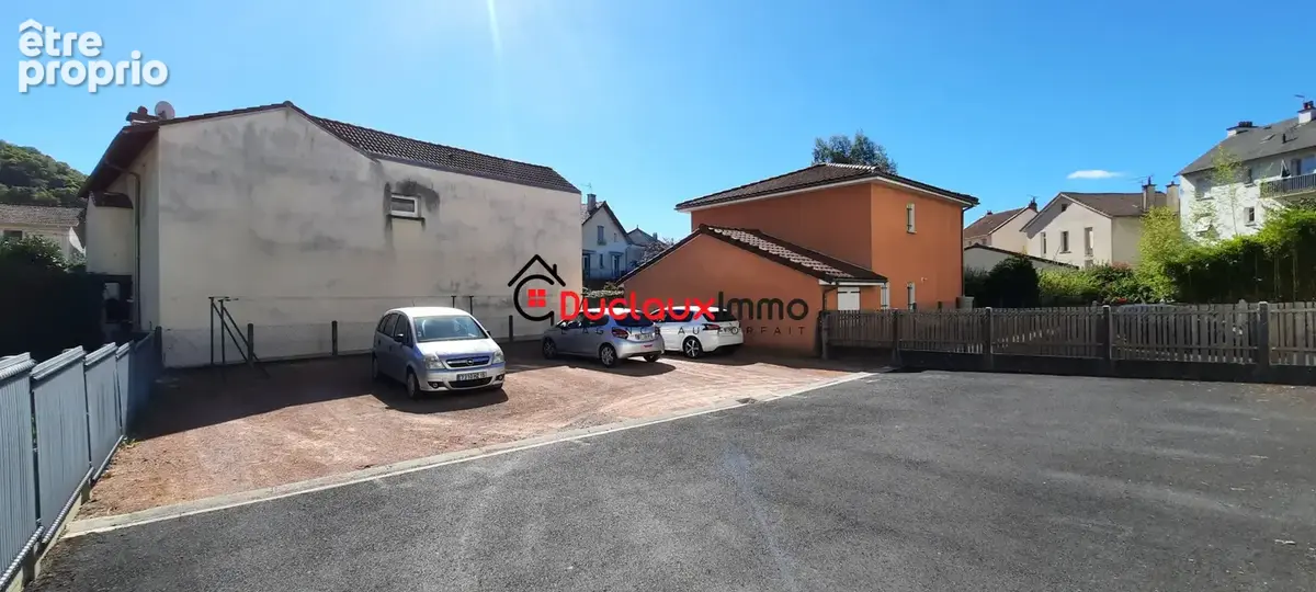 Appartement traversant deux chambres avec BALCON - PARKING & CAVE - photo 11