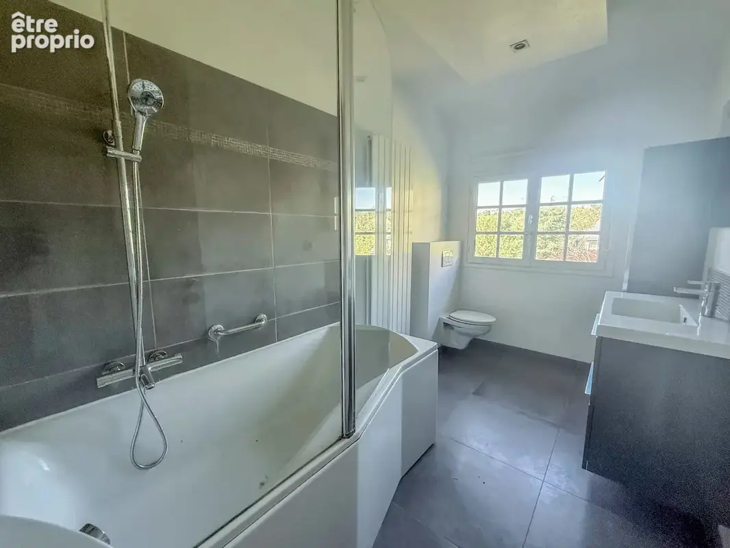 Maison familiale 5 chambres à vendre à Bois-Guillaume –  jardin et vue Exptionnelle - photo 11
