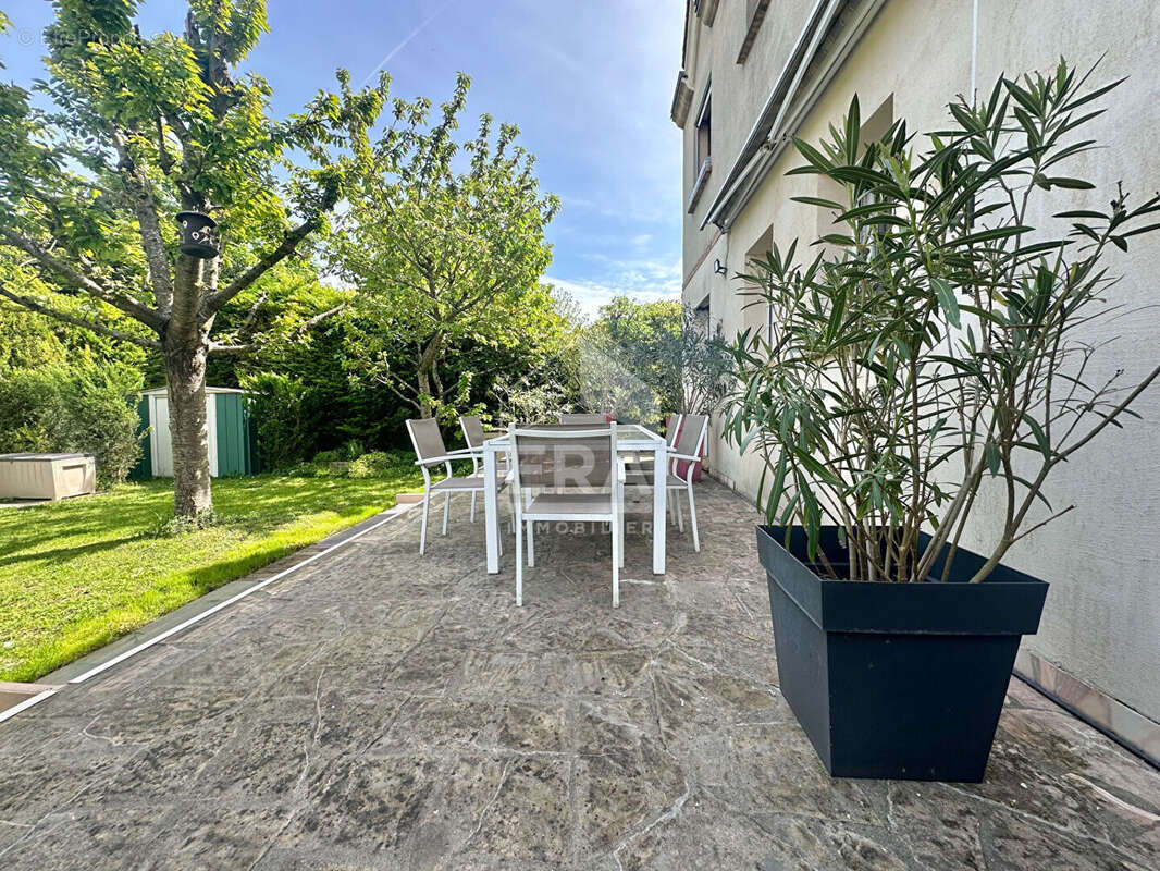 Superbe appartement 6 pièces avec jardin à Sartrouville - Rare sur le marché ! - photo 14