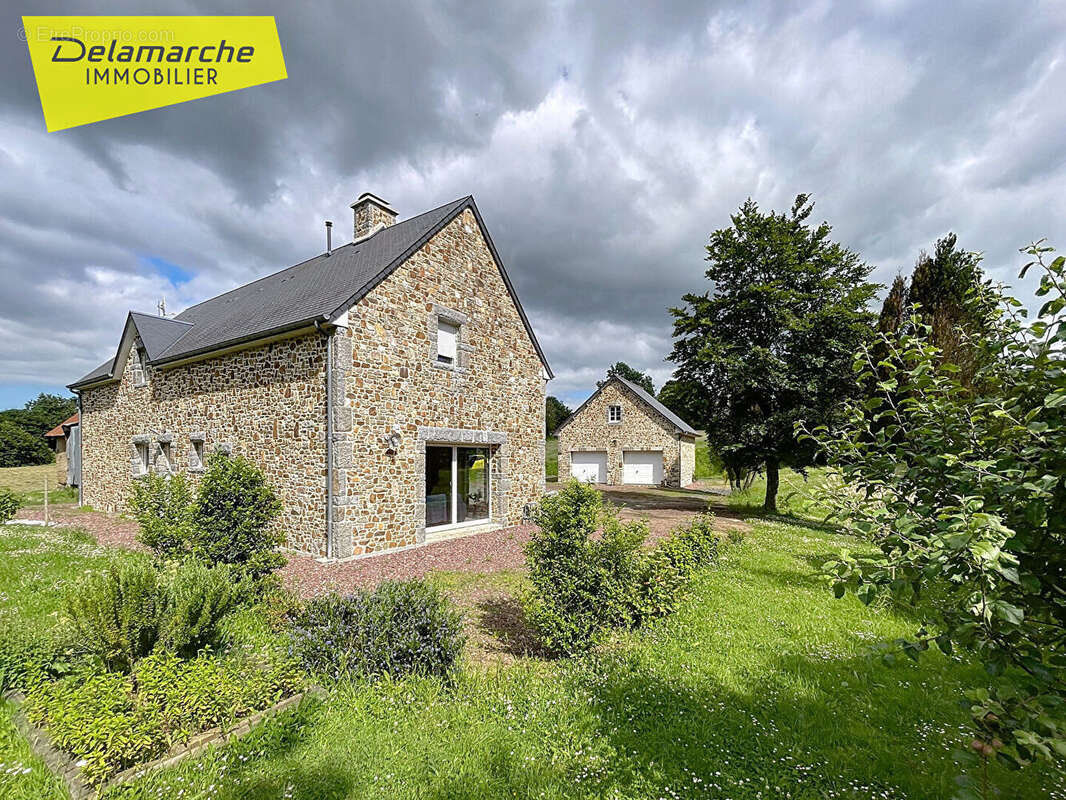 Maison à SAINT-SAUVEUR-LENDELIN