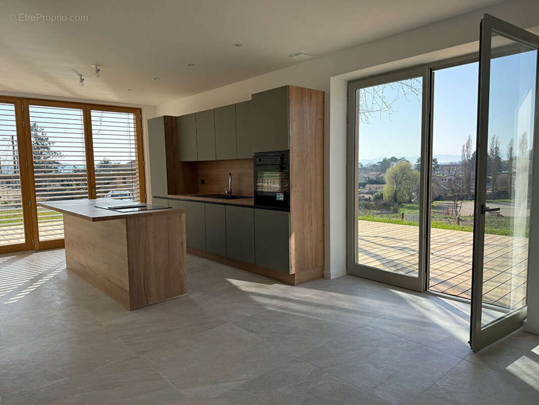 Maison à FRONTENAS