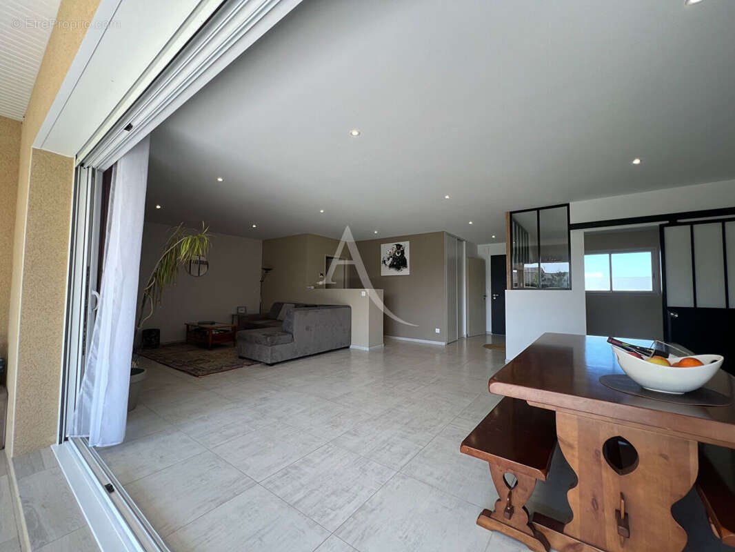 Maison à PORT-DES-BARQUES