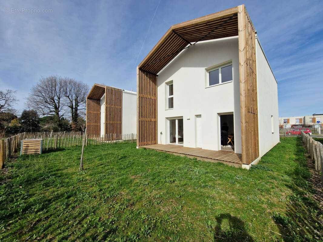 Maison à VILLENEUVE-TOLOSANE