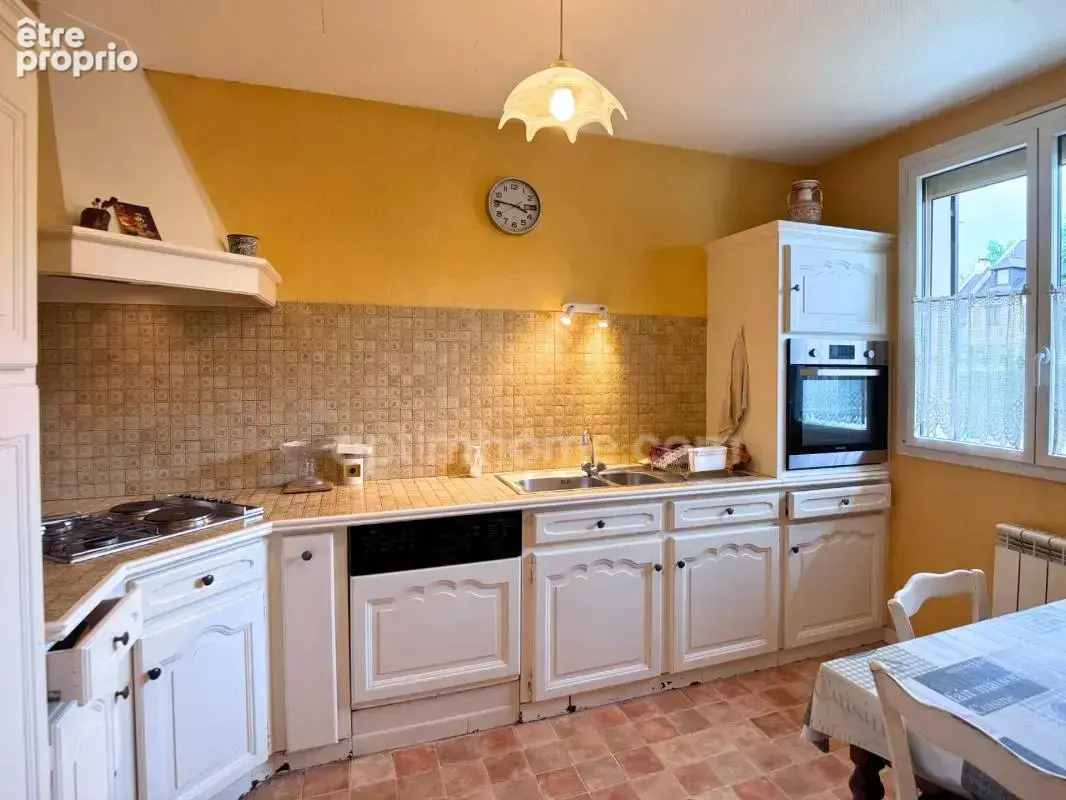 Maison familiale 6 ch jardin, garage double, DPE D, commodités à pied, gare 15 min - photo 5