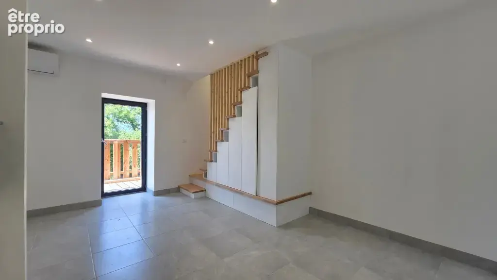 Maison de village avec terrasse et terrain - photo 4