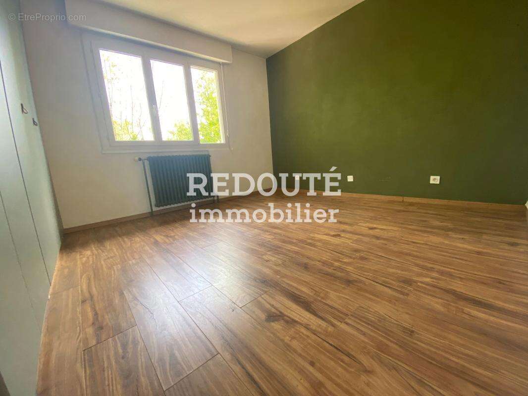 A vendre : maison de 5 pièces – 3 chambres – sous-sol total – jardin - rethel - photo 4