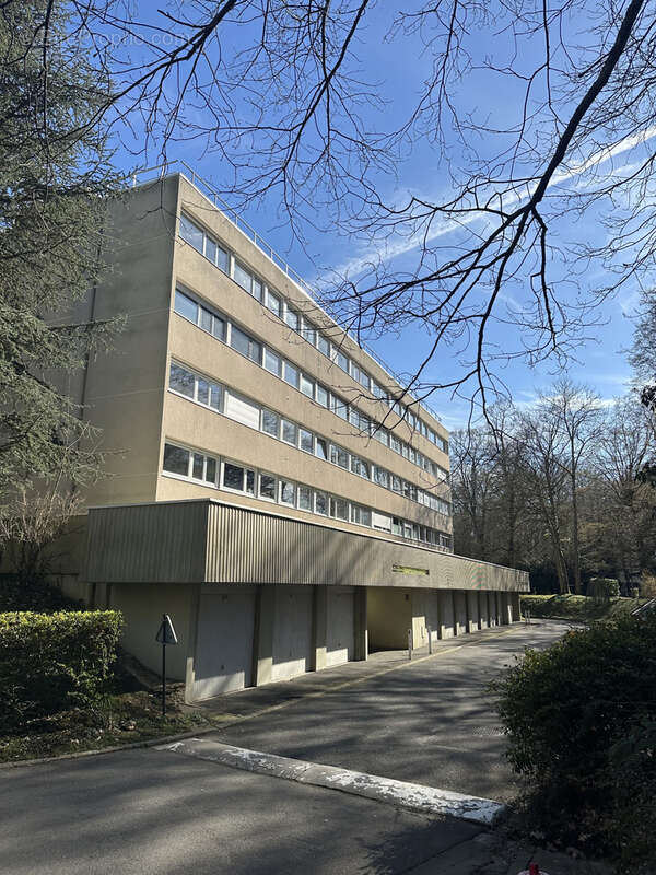 Appartement à VAUX-LE-PENIL