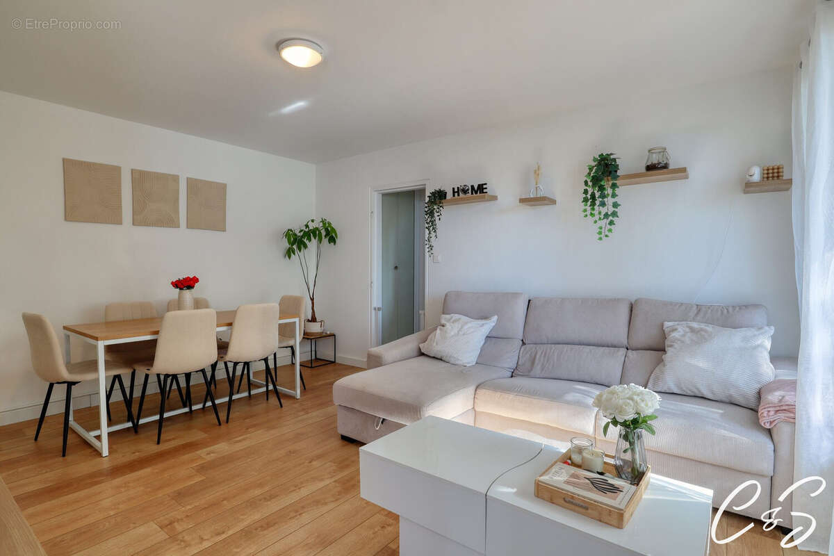 Appartement 47 m² à Quimper  - photo 2