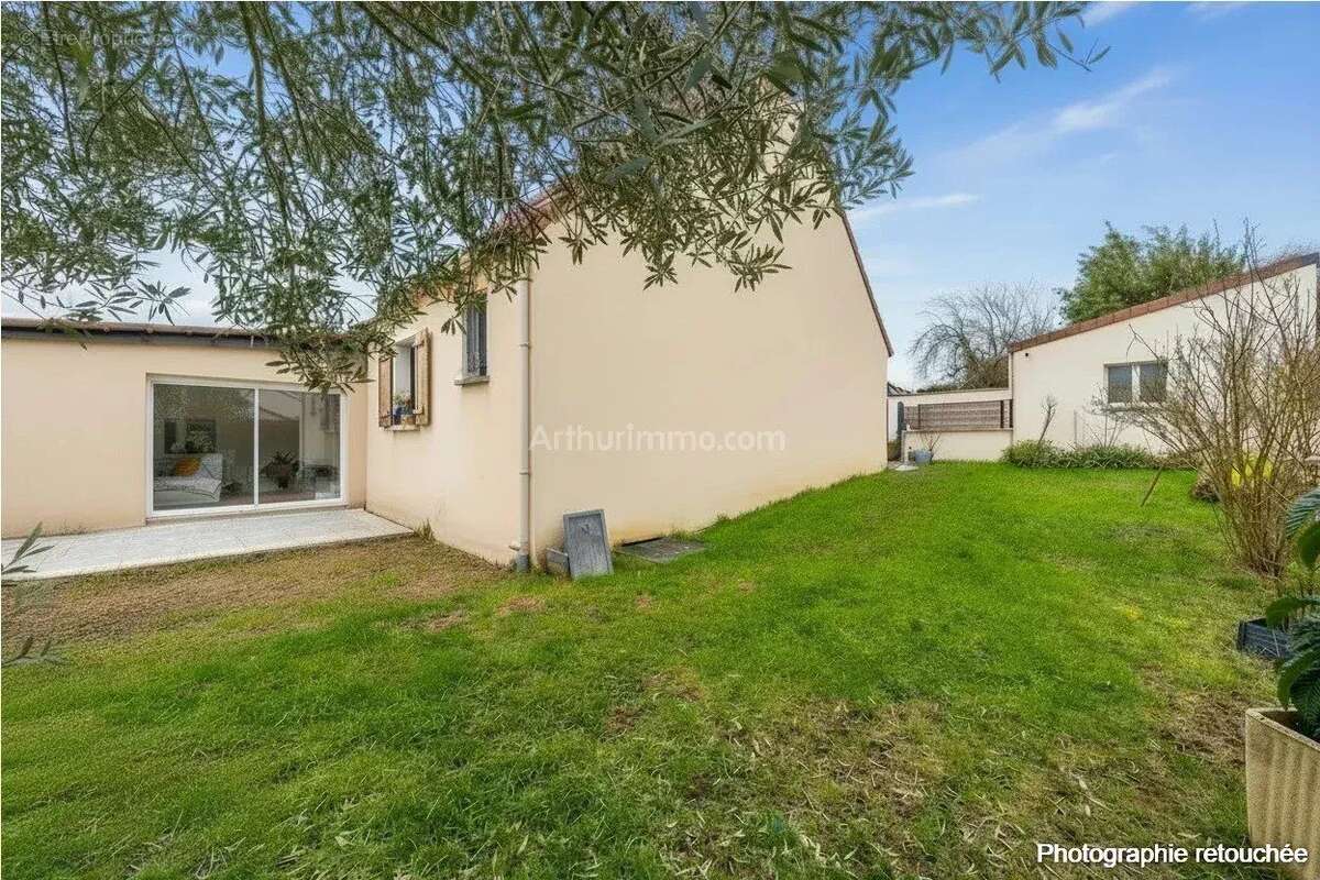 Maison à SAINT-FARGEAU-PONTHIERRY