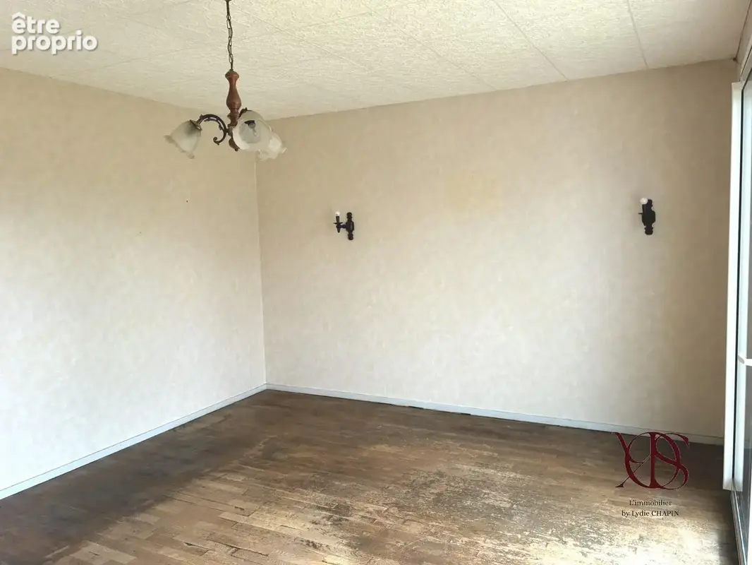 Maison 5 pièces 91 m² à vendre à Saint-Aubin-D'aubigne (35250) - photo 2