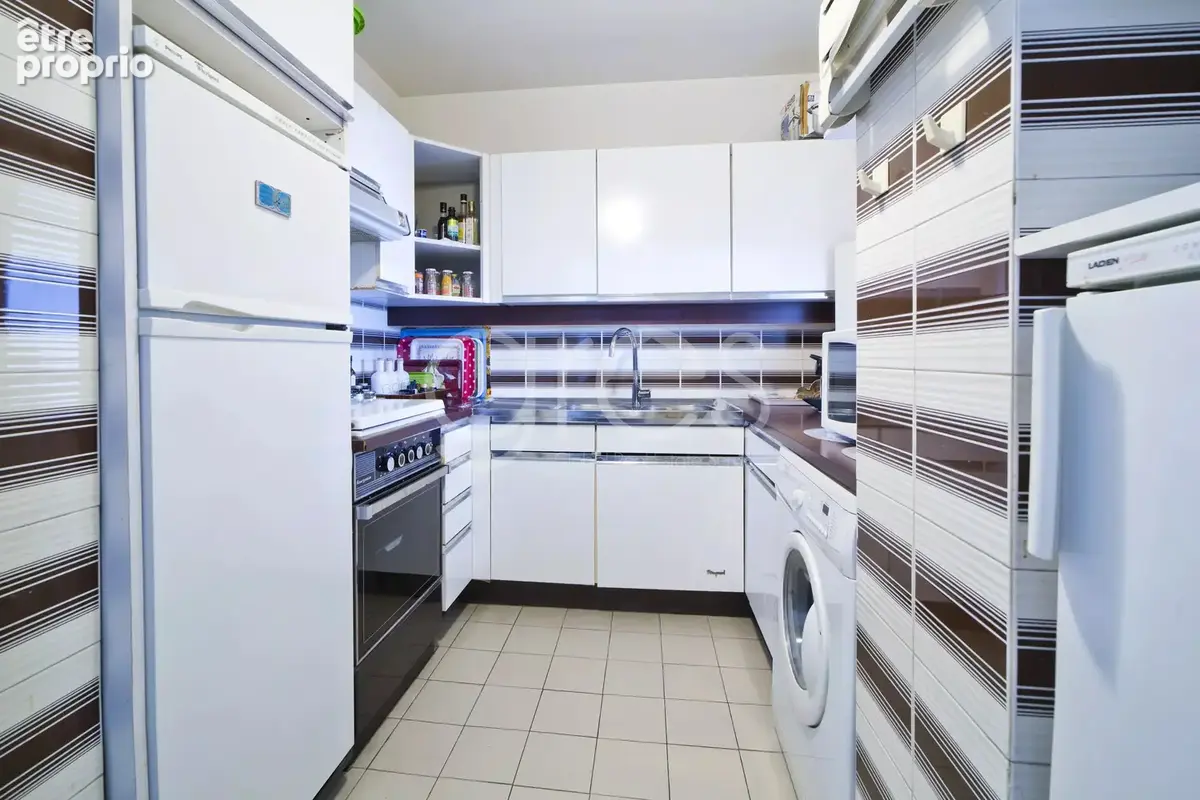 75009 saint-lazare / caumartin. vente appartement 2 chambres en etage eleve - photo 4