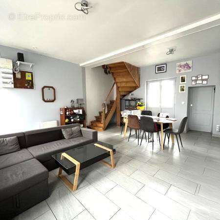 1 n°2 - Maison à EU
