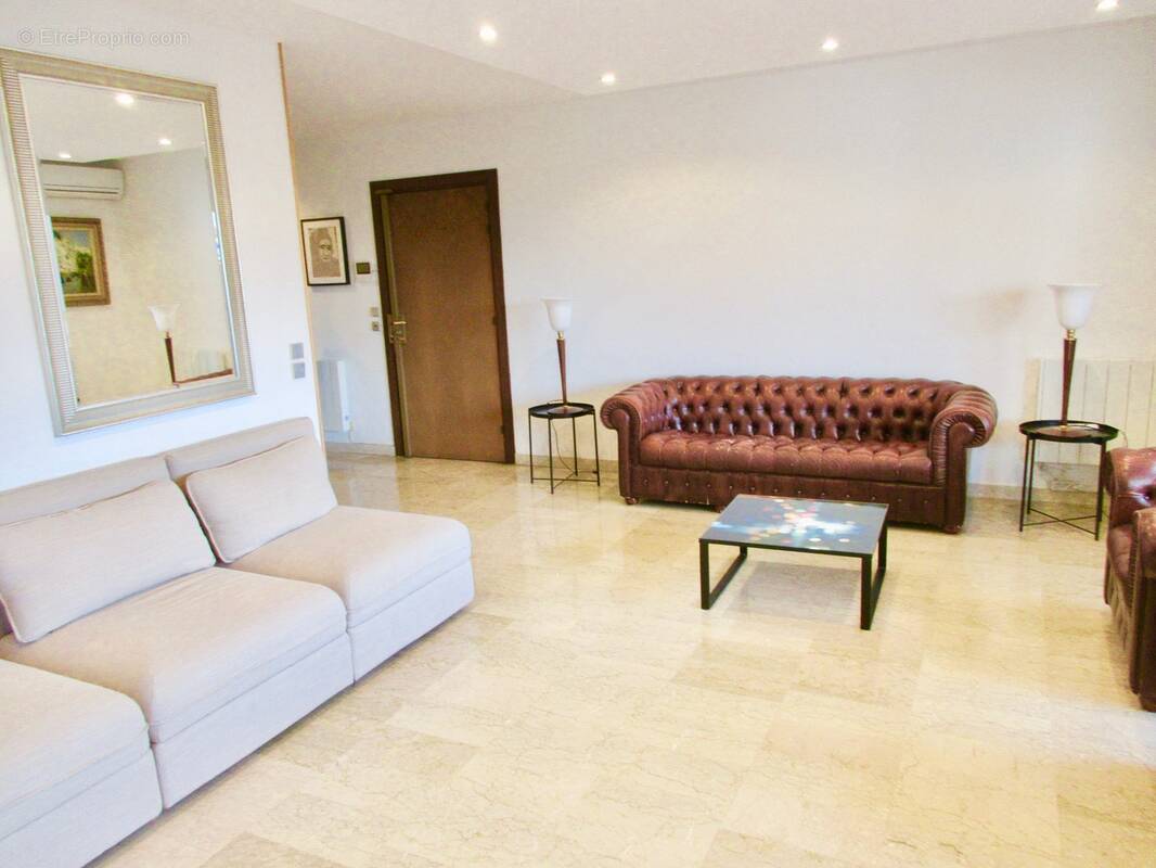 Appartement à MARSEILLE-9E