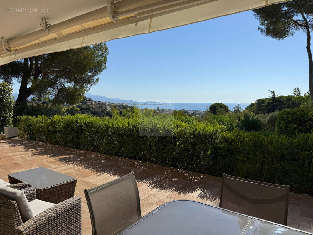 Appartement à VILLENEUVE-LOUBET