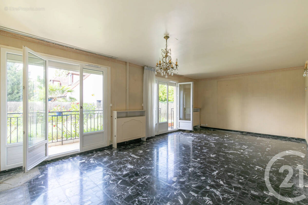 Appartement à CHAMPIGNY-SUR-MARNE