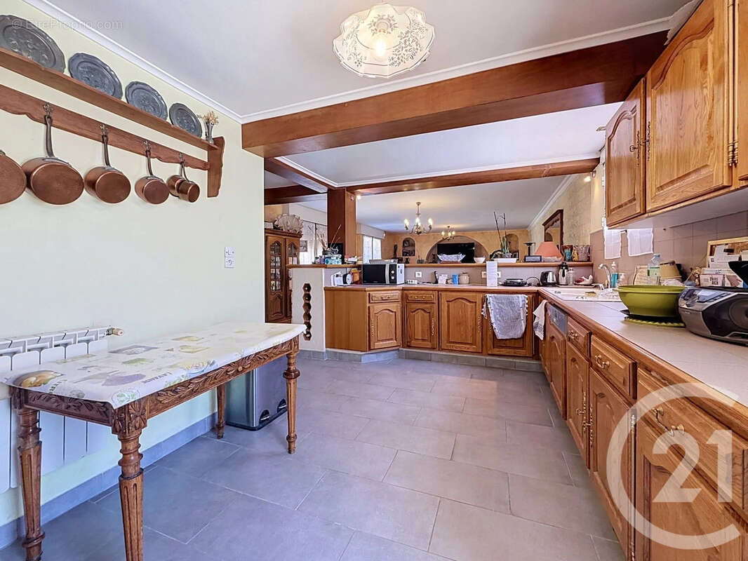 Maison 154 m² à Chateaurenard  - photo 8