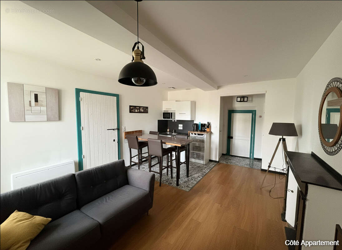 Maison à LA ROUXIERE