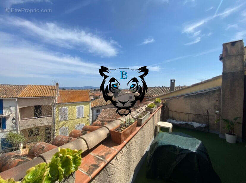 Maison à ROQUEBRUNE-SUR-ARGENS