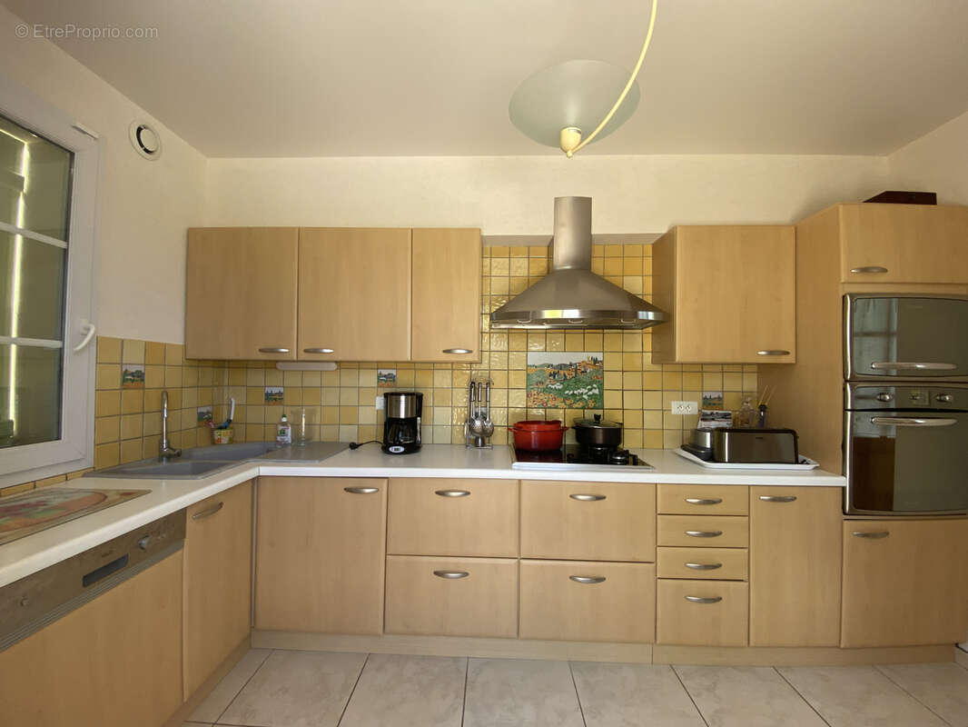 Maison à GIFFAUMONT-CHAMPAUBERT