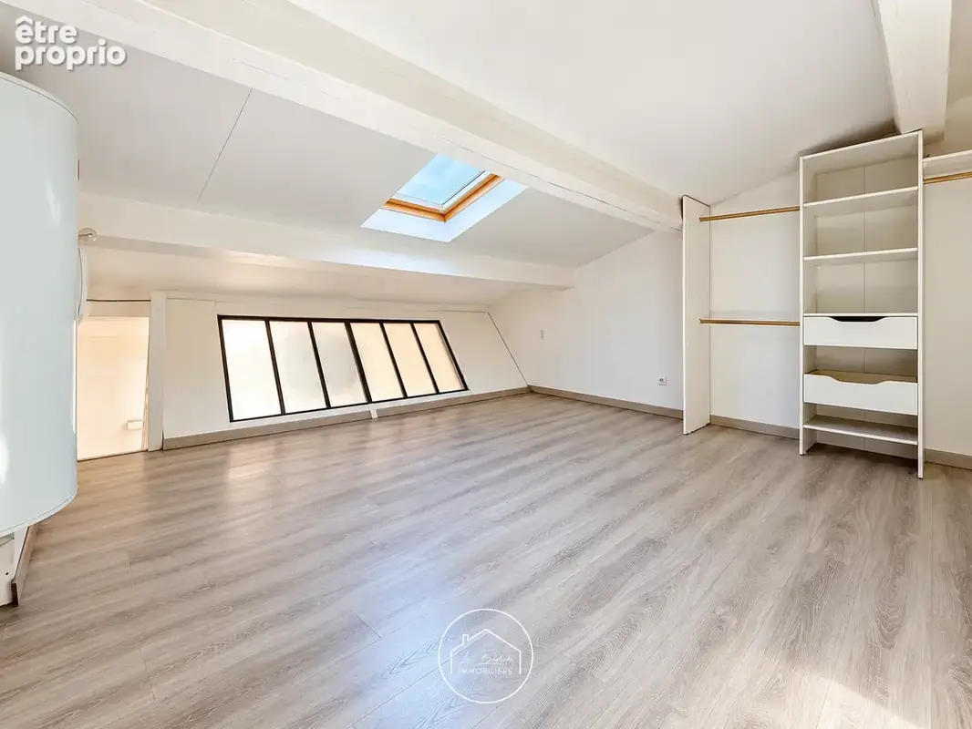 GÉMENOS au cœur du village   Charmant triplex 4 pièces de 91.56 m2. - photo 5