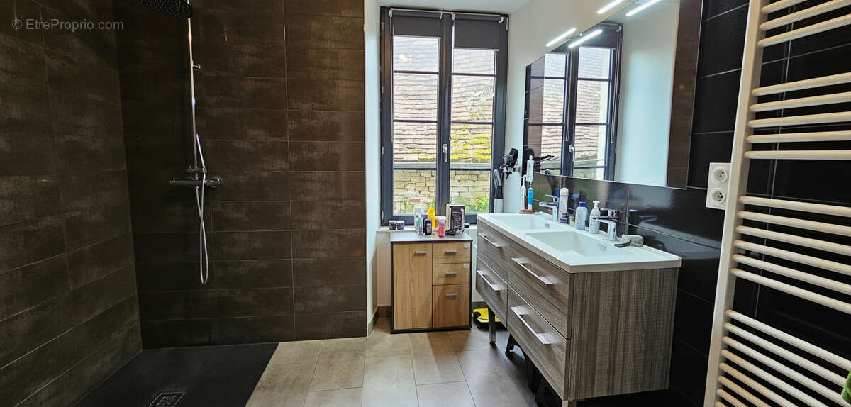 Maison de village de 130m² rénové - photo 11