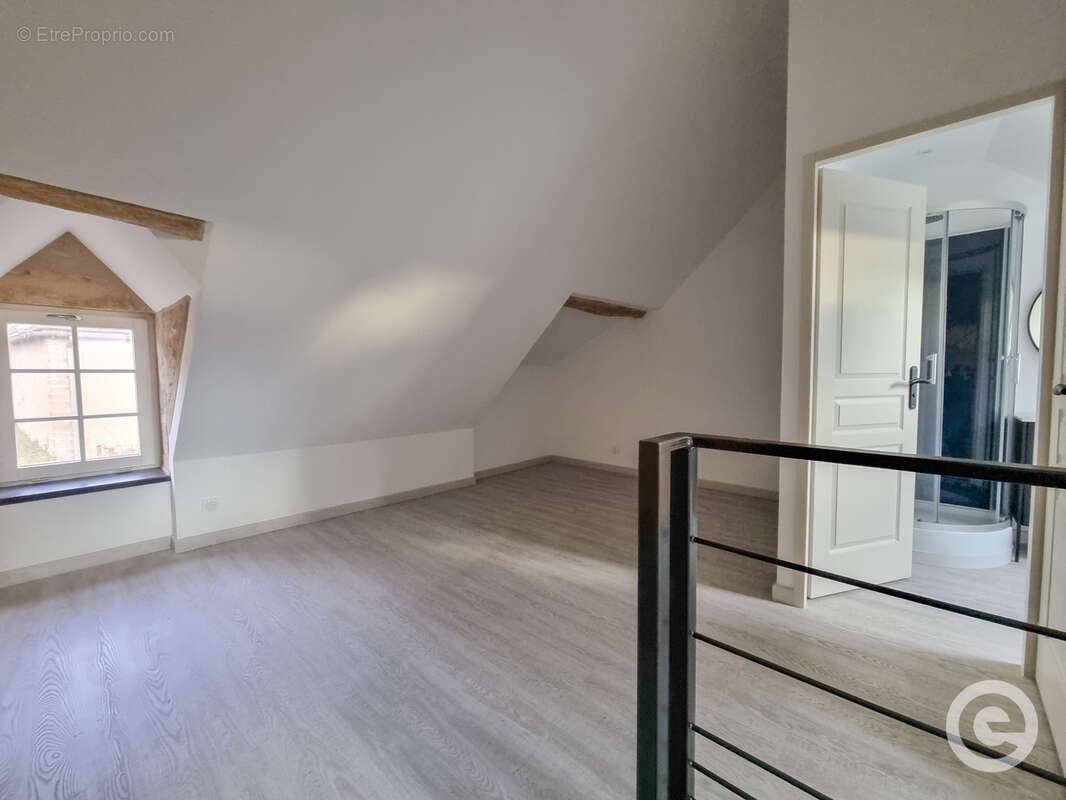 Maison à THAROISEAU