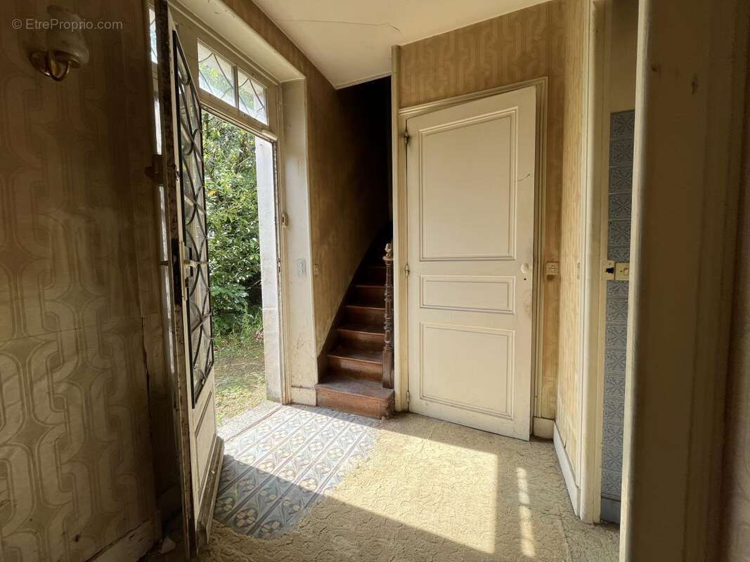 Maison 190 m² à Connerre  - photo 5
