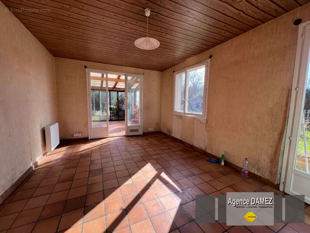 Maison à SAINTE-MESME