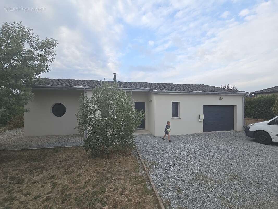 Maison à AIXE-SUR-VIENNE