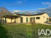 Photo 1 - Maison à SAINT-CHRISTOPHE