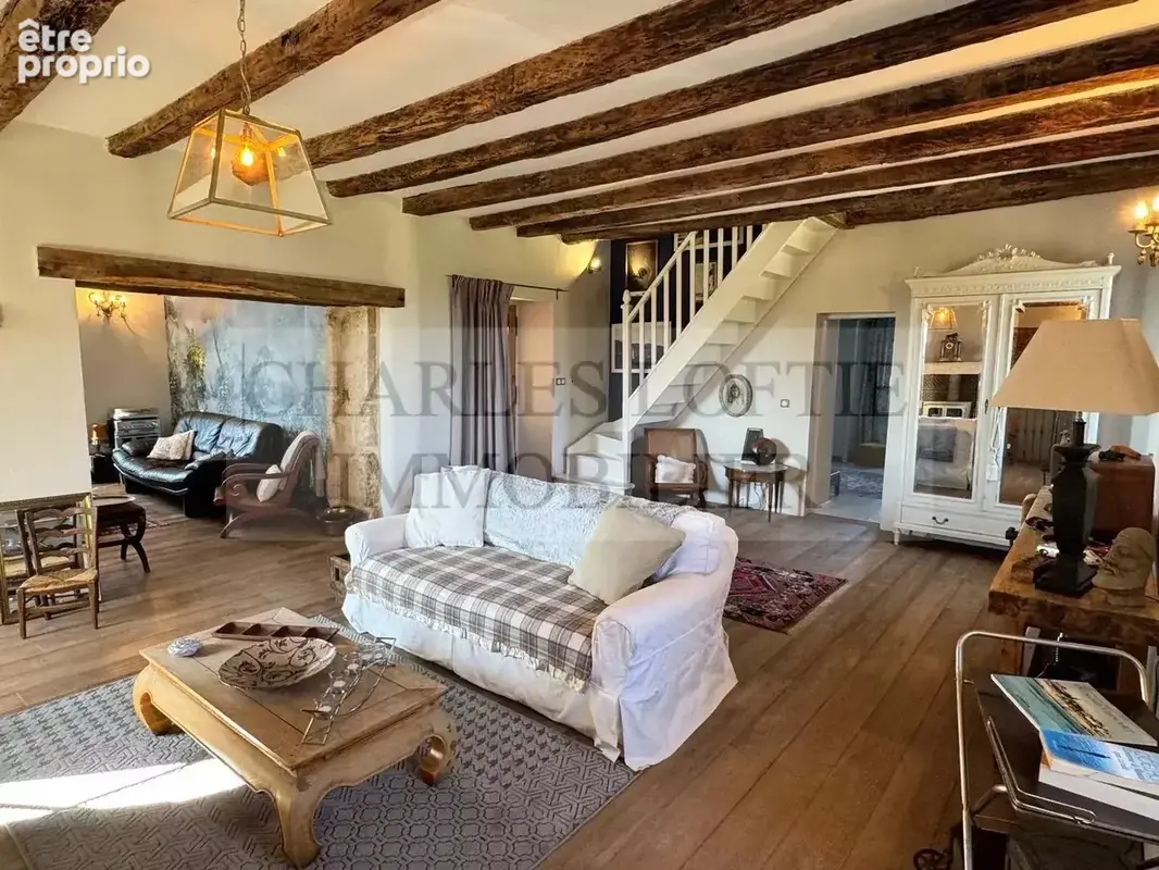 Somptueuse maison de maître avec gîte, dépendances et piscine naturelle - photo 26