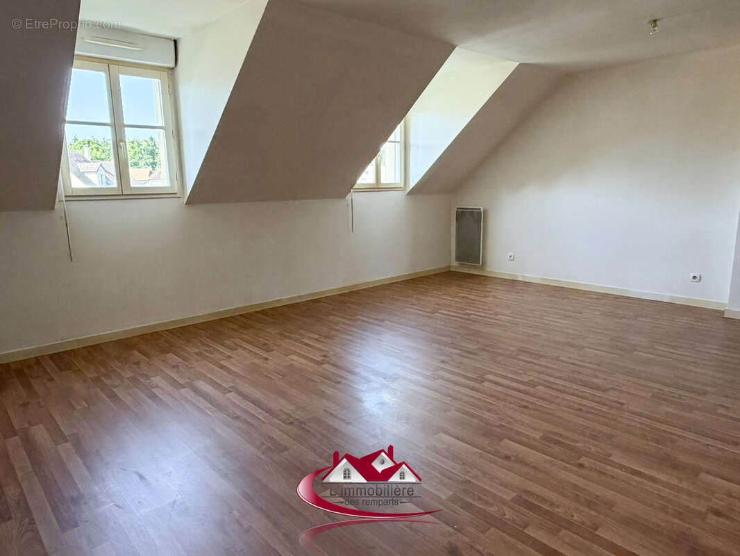 Appartement à HOUDAN
