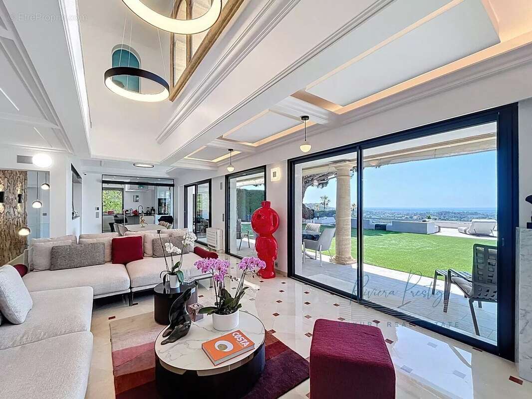 Maison à MOUGINS
