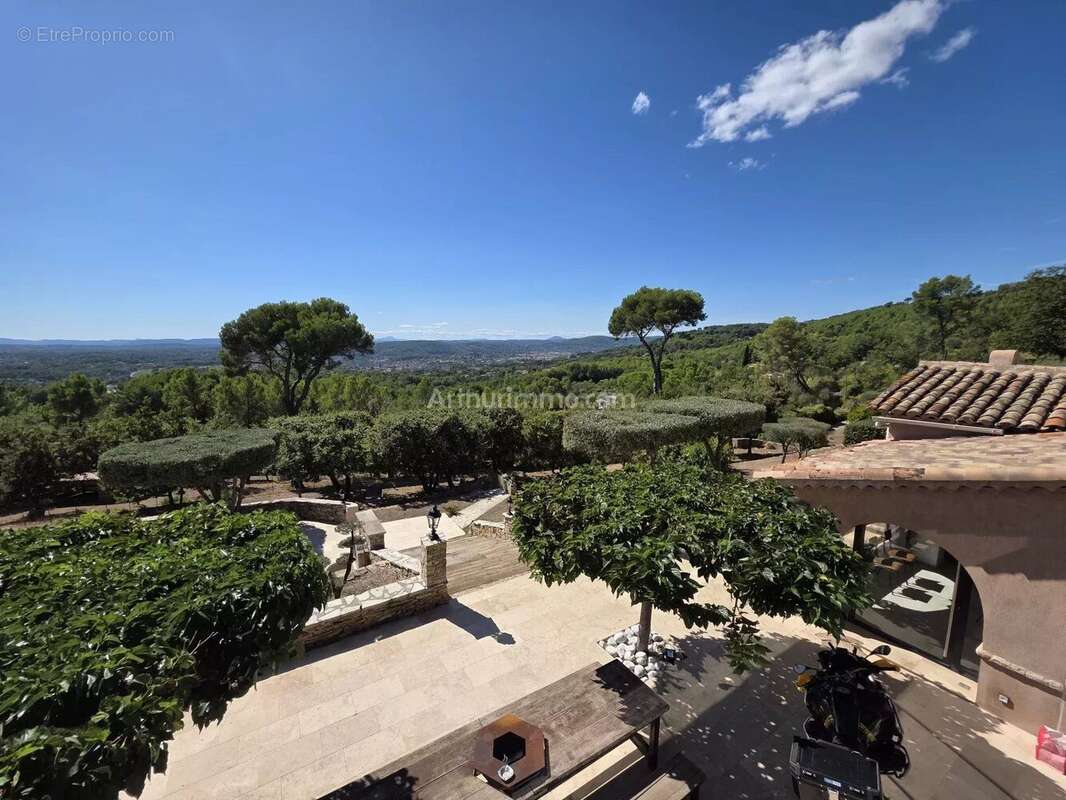 Maison à DRAGUIGNAN