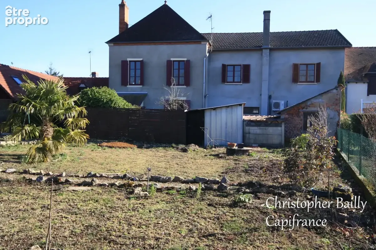 Maison 241 m² 6 chambres, à proximité directe des commodités - photo 2