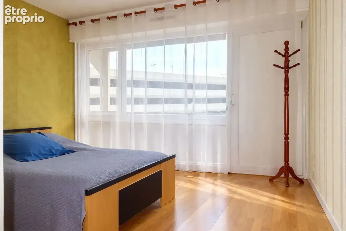 Appartement 4 pièces 81 m² à vendre à Creteil (94000) - photo 4