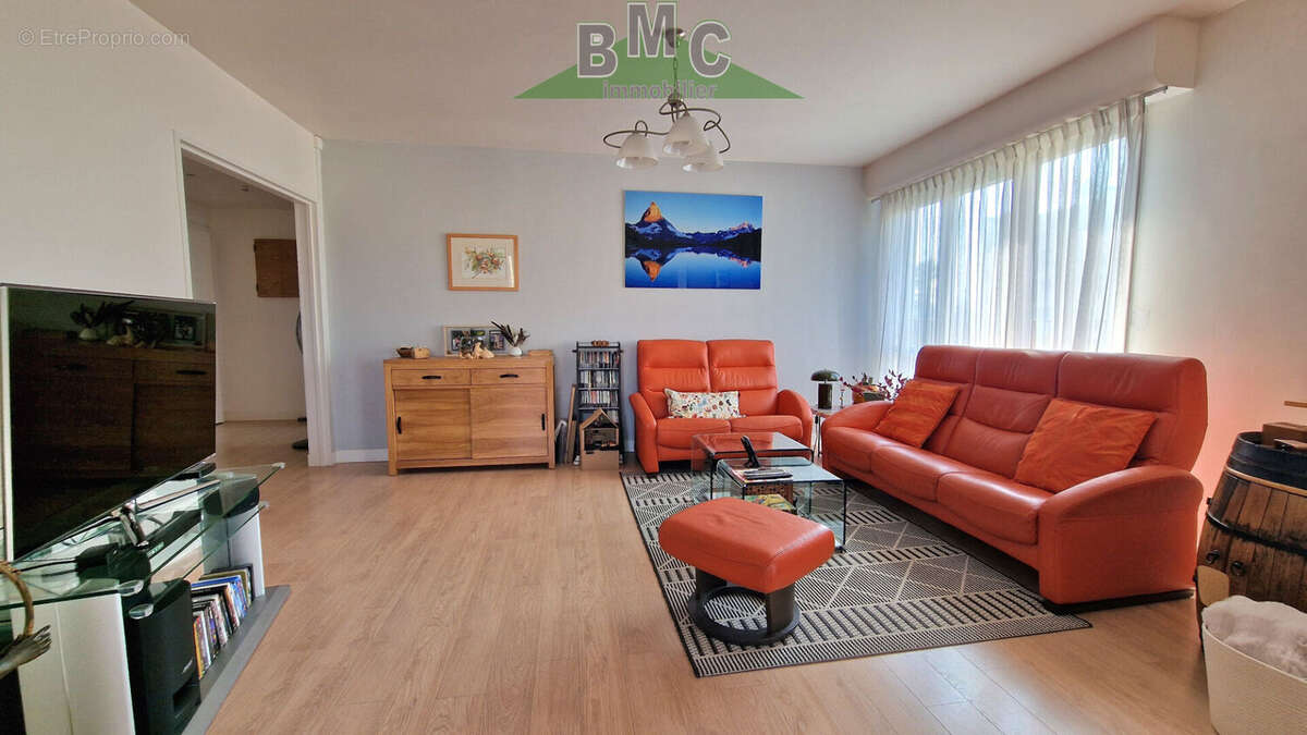 Appartement à LE PLESSIS-BOUCHARD