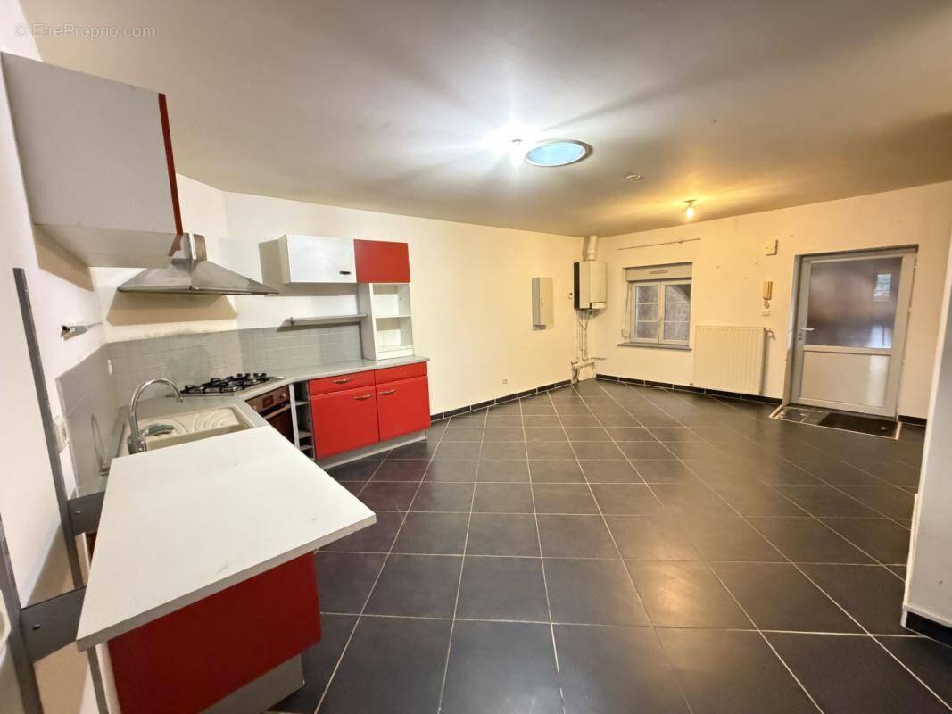 Appartement à PONT-DE-VAUX