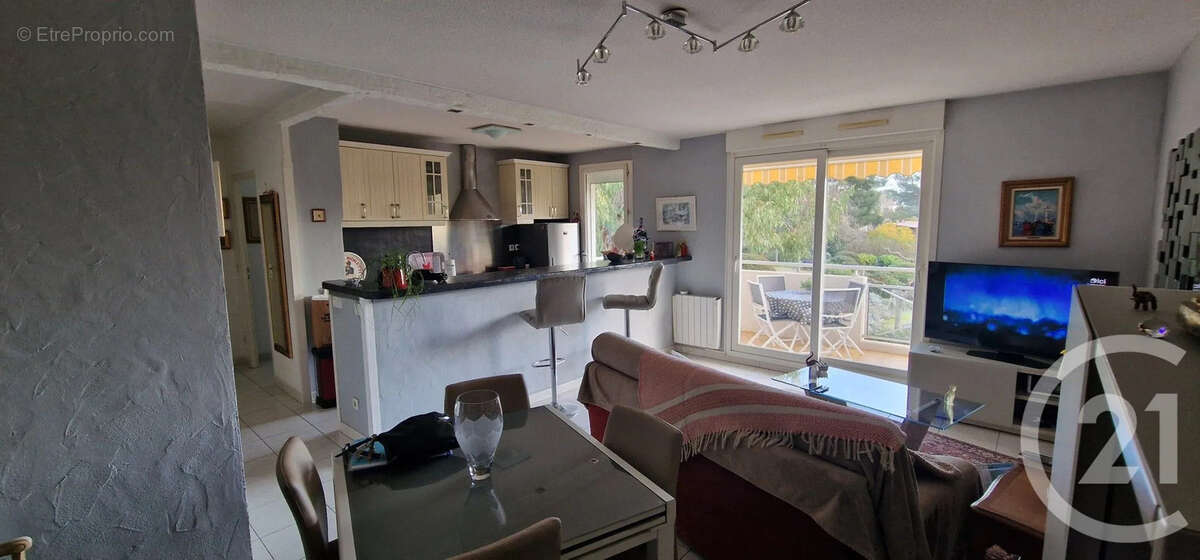 Appartement à HYERES