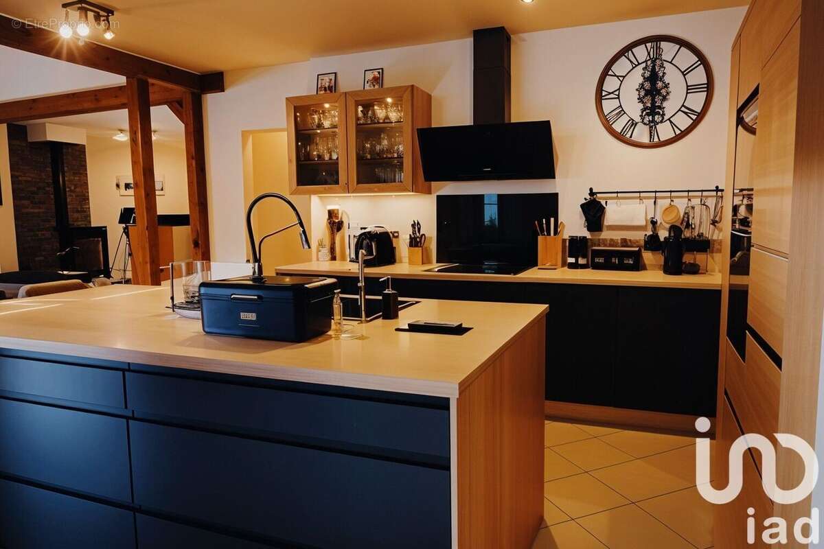 Photo 6 - Maison à SAINT-SULPICE-DE-POMMERAY