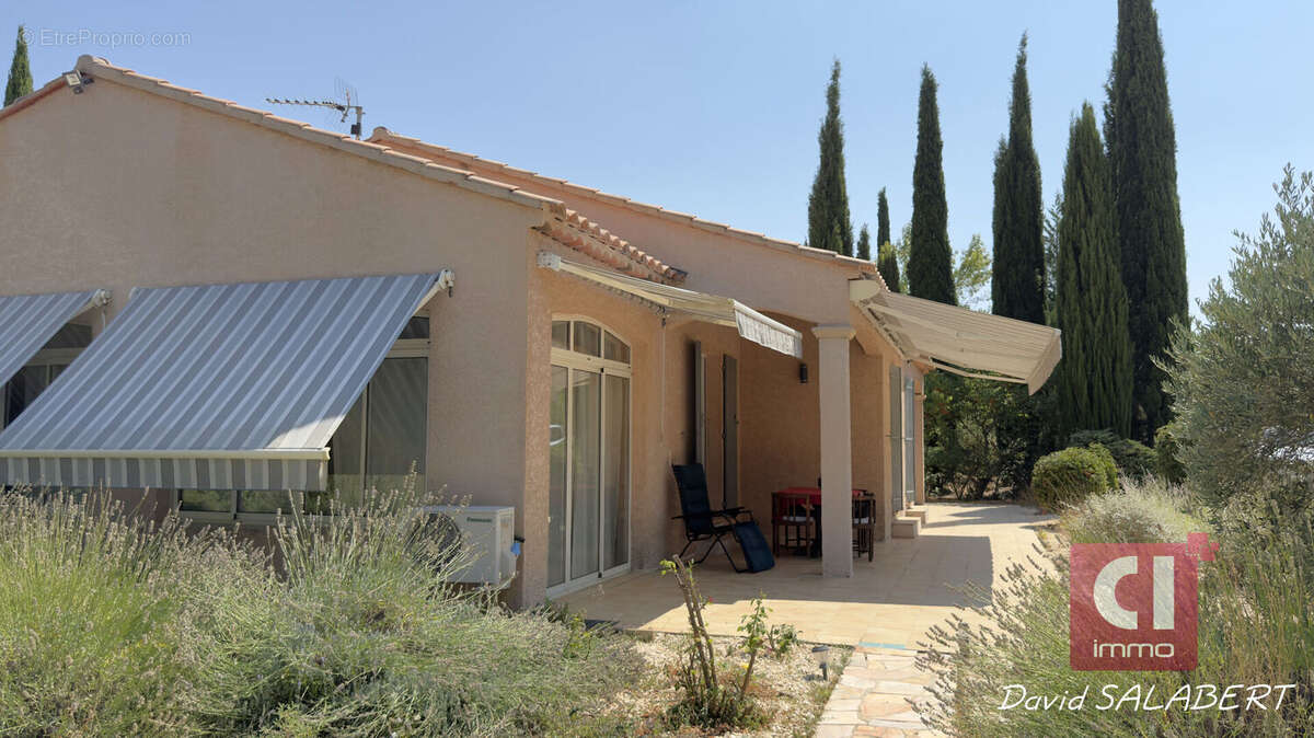 Maison à LA ROQUEBRUSSANNE