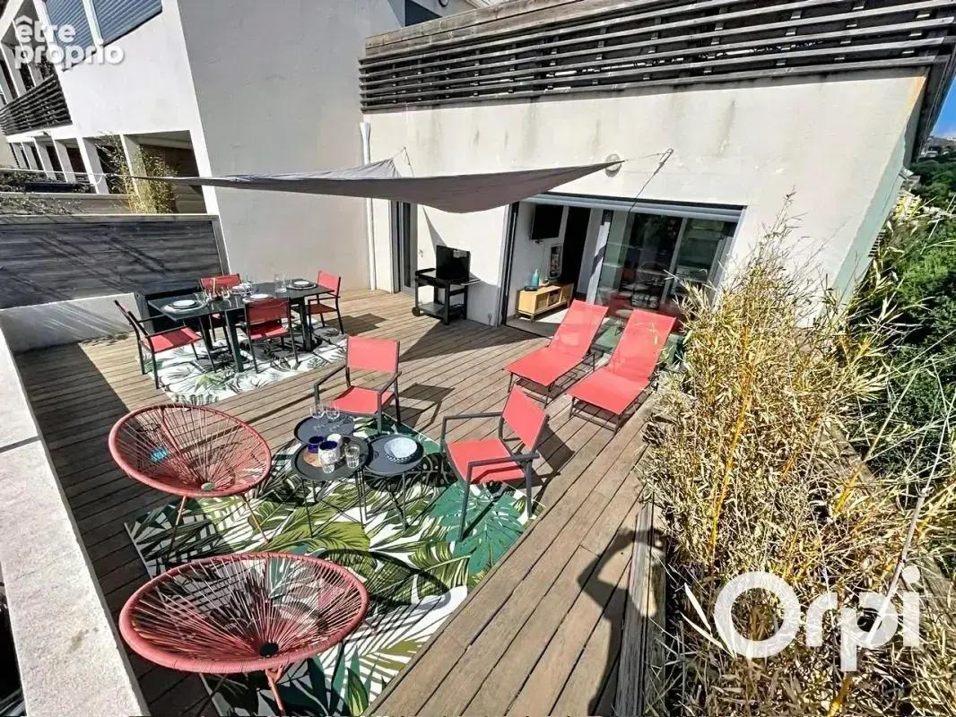 Superbe appartement 2 chambres avec vaste terrasse - Piscine - Garage - photo 3