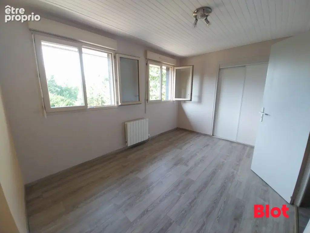 Maison 6 pièces 142 m² à vendre à Erbree (35500) - photo 5