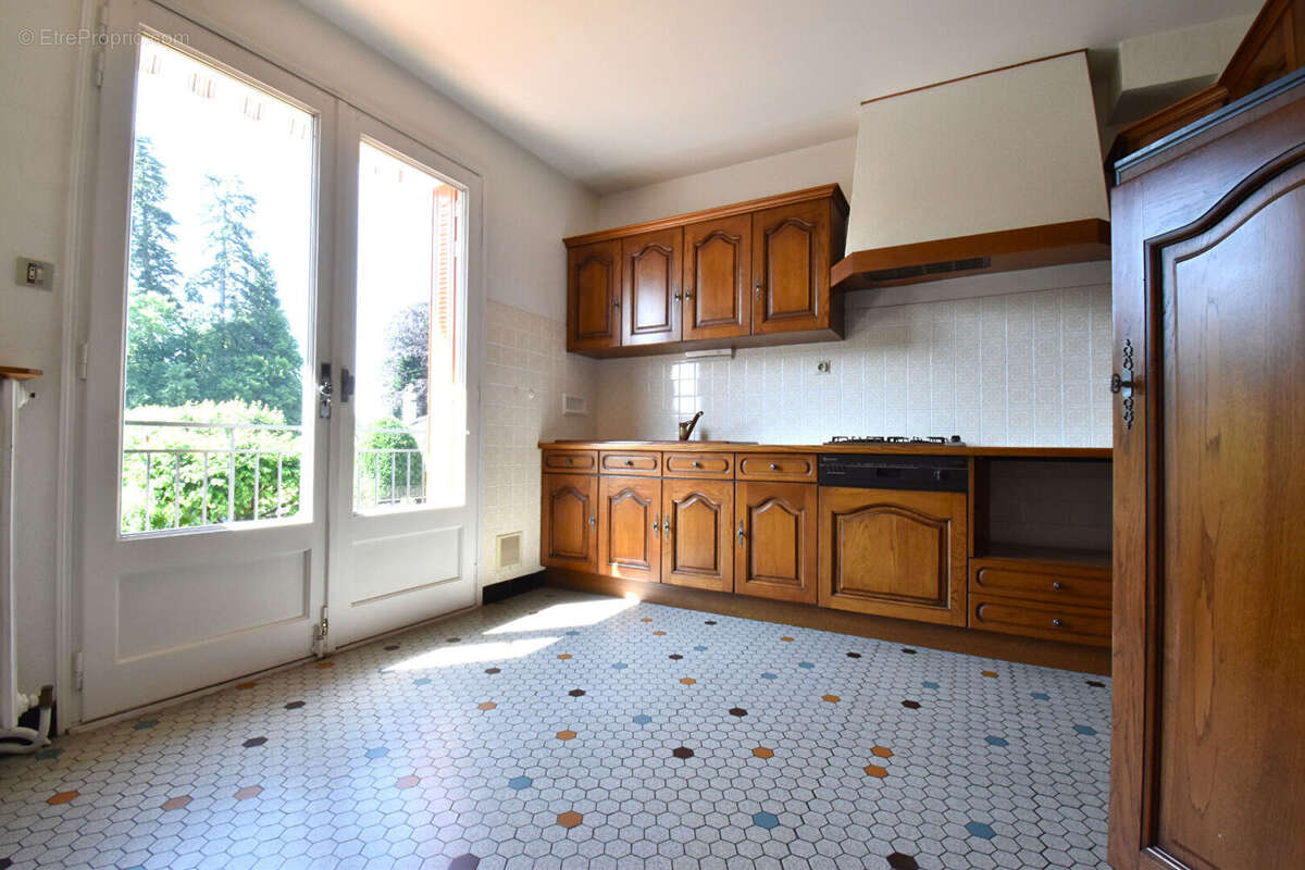 Maison à ARPAJON-SUR-CERE