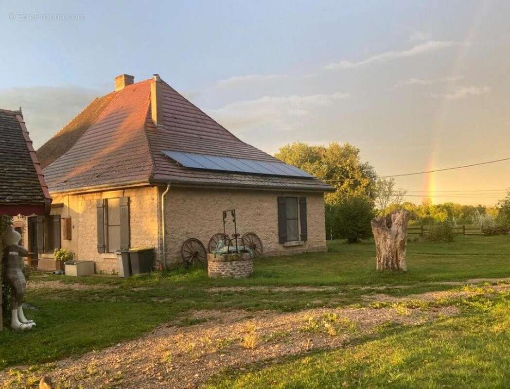 Photo 2 - Maison à MERVANS