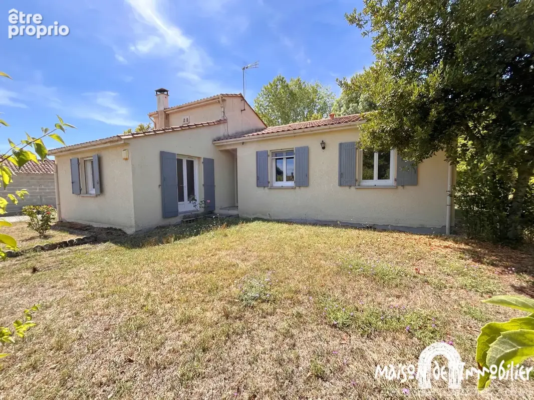 A vendre à GIMEUX (Charente) - Maison de plain-pied de 4 pièces - 92m2 - Grand jardin et terrasse couverte - photo 11
