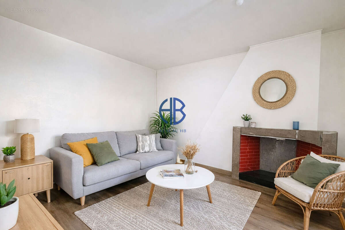 Appartement à LA TOUR-DU-PIN