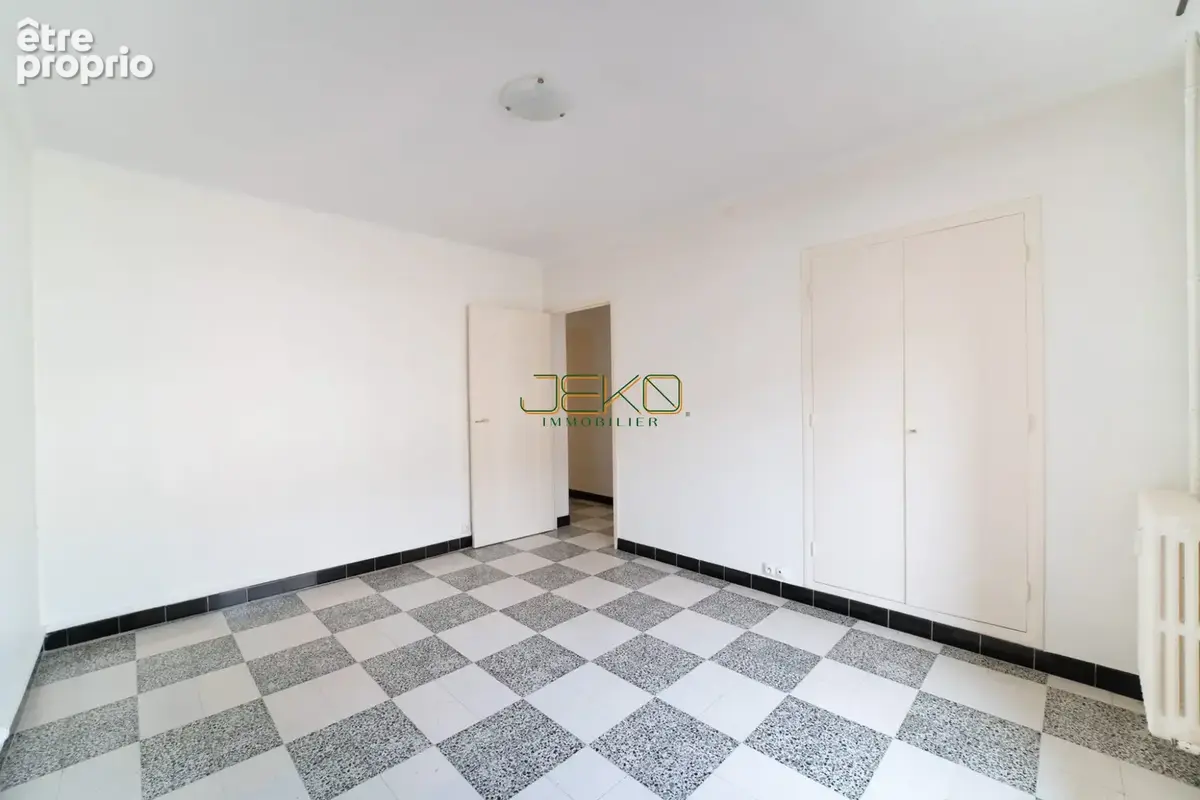 Appartement 3 pièces 66 m² à vendre à Nimes (30900) - photo 6